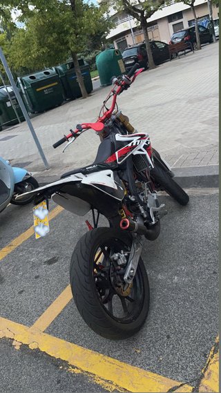 Rieju Mrt PRO Supermotard Roja y Blanca