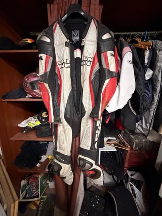 Mono para moto de piel Arlen Ness