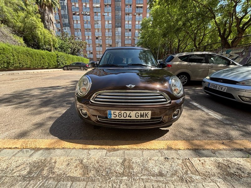 MINI Clubman 2010 - foto 1