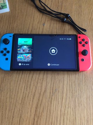 Nintendo Switch OLED + Juegos + Caja