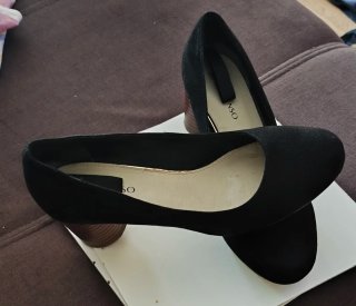 Zapatos de tacón negros