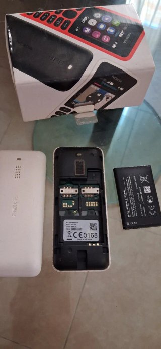 Móvil Nokia 130 Dual SIM (No Carga)