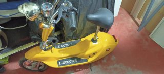 Patinete eléctrico con asiento