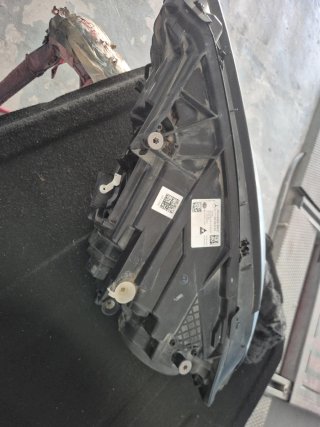 Faro delantero derecho Mercedes Clase A W177