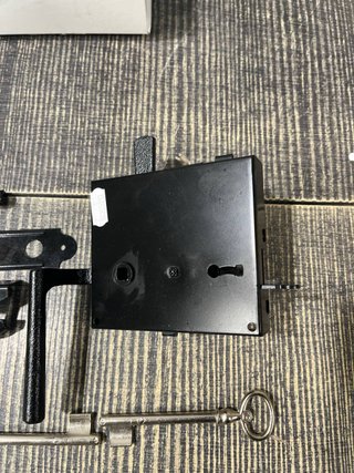 Cerradura BB Box con pestillo elevable