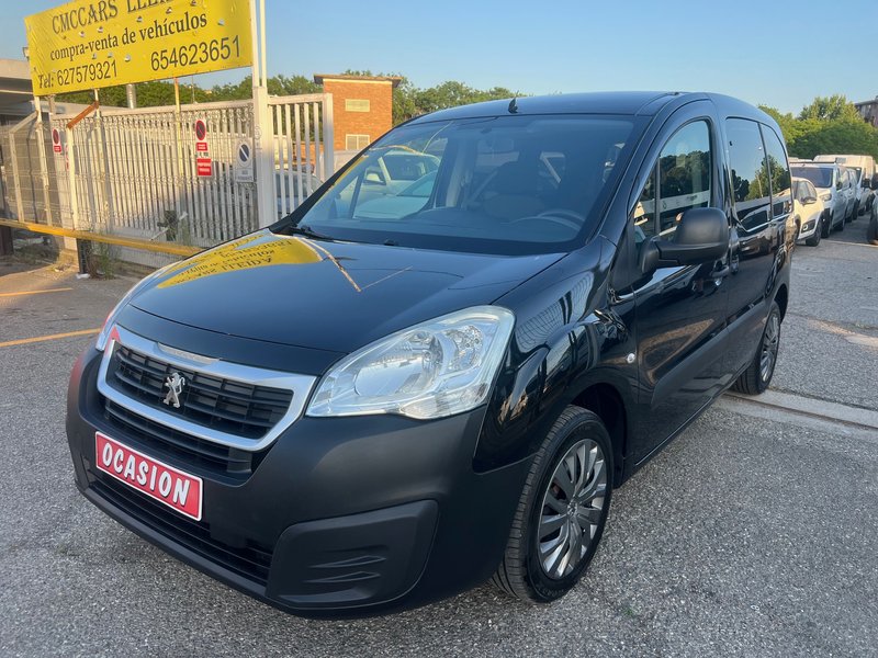 Peugeot Partner 5/2017-5 plazas - foto 1