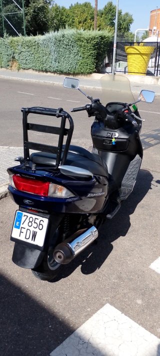 Suzuki  burgman Scooter 125 cc  Azul y Plata y neg