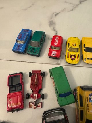 Modellini auto vintage assortiti
