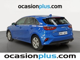 Kia Ceed 1.6 MHEV iMT Drive 100 kW (136 CV)