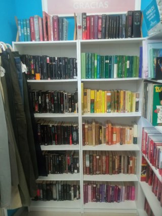 Novelas y libros ecónomicos Benimaclet