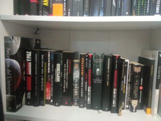 Novelas y libros ecónomicos Benimaclet