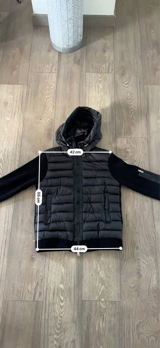 Chaqueta Moncler con capucha