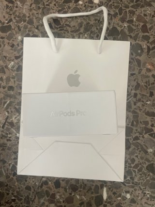 Airpods Pro 3ª Gen + bolsa de compra apple