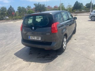 Peugeot 5008 2010
