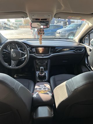 Opel Astra 2017 turbo 180 mil km