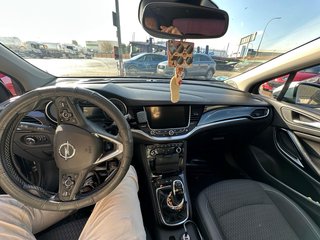 Opel Astra 2017 turbo 180 mil km