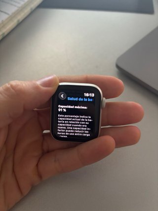 Apple Watch SE 2ª Gen Beige 40mm