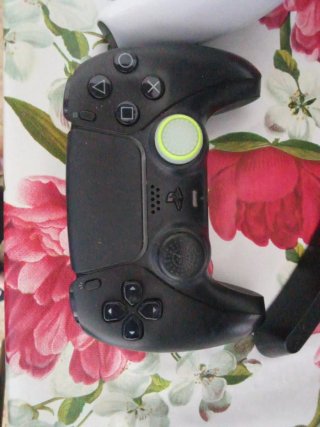 PS5 semi nueva  2 mandos sin averias TV LG 35 pg