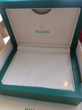 Caja y documentación Rolex