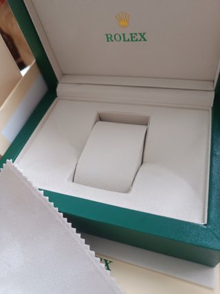 Caja y documentación Rolex