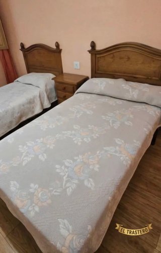DOS CAMAS CON MESILLA PROVENZAL