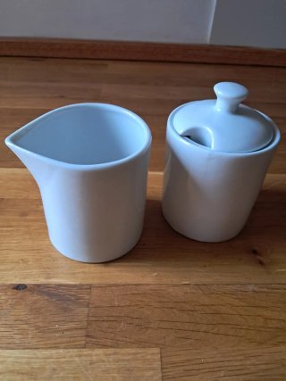 Cubierta azúcar y leche blanco