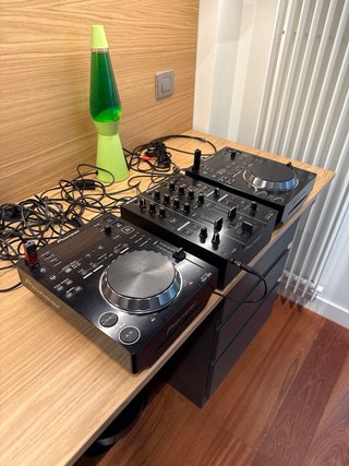 Pioneer DJM-350 Mesa de Mezclas con funda maleta
