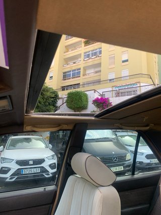Mercedes-Benz W124 300D