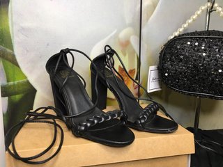 Sandalias Givana Tacón Ancho Negro Talla 39
