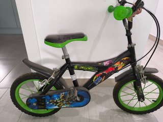 Bicicleta infantil 14 negro/verde