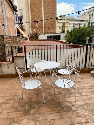 Mesa y 4 sillas de hierro vintage