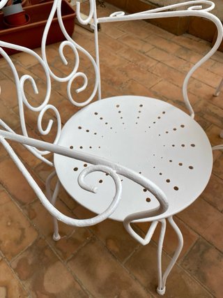 Mesa y 4 sillas de hierro vintage