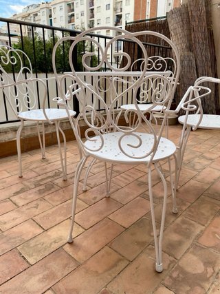 Mesa y 4 sillas de hierro vintage