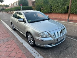 AVENSIS, CAMBIO DE NOMBRE Y MANTENIMIENTO INCLUIDO