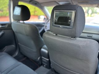 AVENSIS, CAMBIO DE NOMBRE Y MANTENIMIENTO INCLUIDO