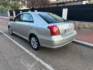AVENSIS, CAMBIO DE NOMBRE Y MANTENIMIENTO INCLUIDO