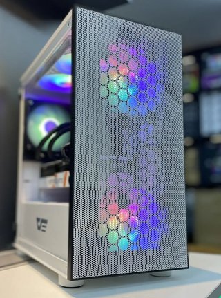 PC da Gaming RTX 3060Ti / Ryzen 7 9700X!! NUOVO!!