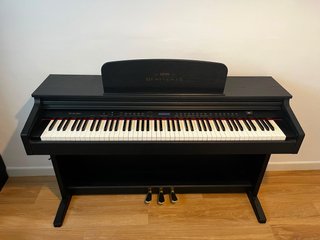 Teclado Digital y Banqueta Piano Negro