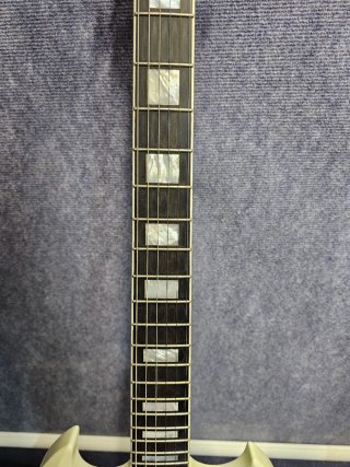 Epiphone SG Inspired by Gibson Blanca