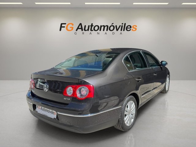 Volkswagen Passat 2.0 TDI 140 Highline BlueMotion Tech