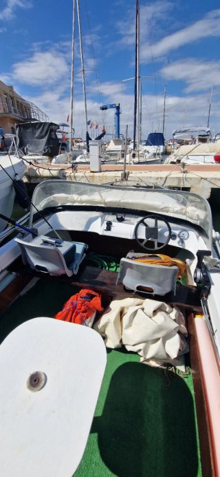 Barco pesca Suzuki 50 CV