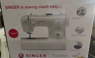 Máquina de coser Singer Tradition 2282
