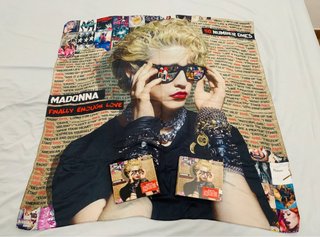 Pañuelo Madonna Finally Enough Love