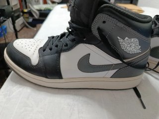 Air Jordan 1 Mid Gris Hierro 43 EU Originales