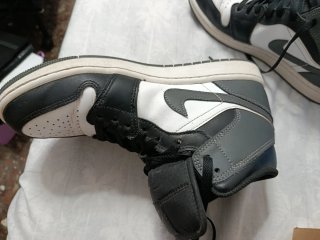 Air Jordan 1 Mid Gris Hierro 43 EU Originales