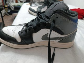 Air Jordan 1 Mid Gris Hierro 43 EU Originales