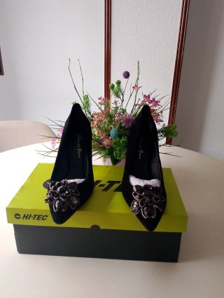 Zapatos Alma en Pena T39 Negros Tacón Alto