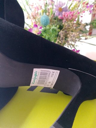 Zapatos Alma en Pena T39 Negros Tacón Alto
