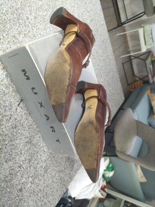 Zapatos tacón MUXART marrones mujer