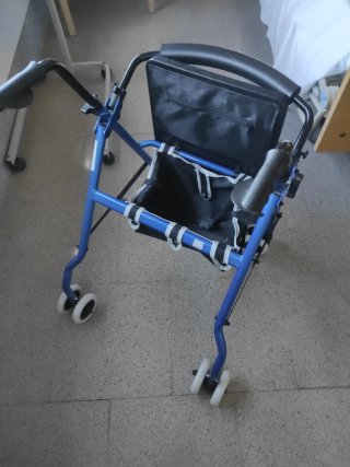 Caminador para ancianos